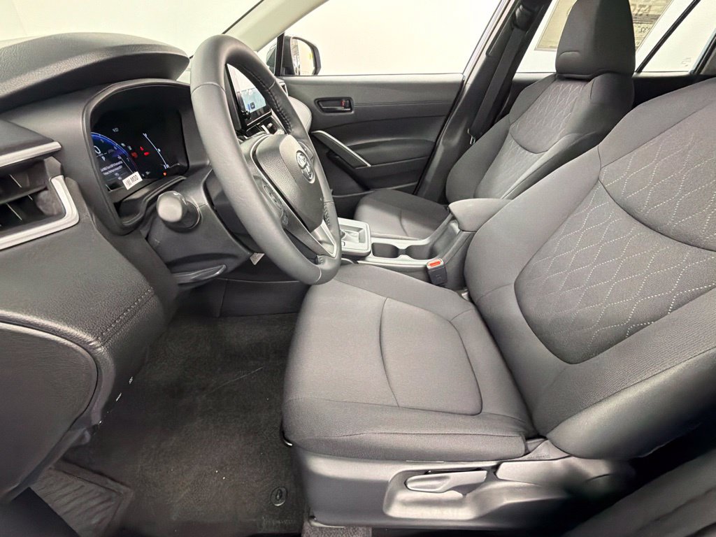 New 2026 Toyota Corolla Cross LE FWD image 18