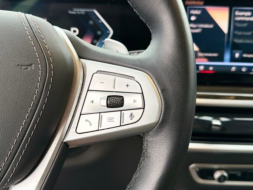 Used 2024 BMW X7 xDrive40i image 40