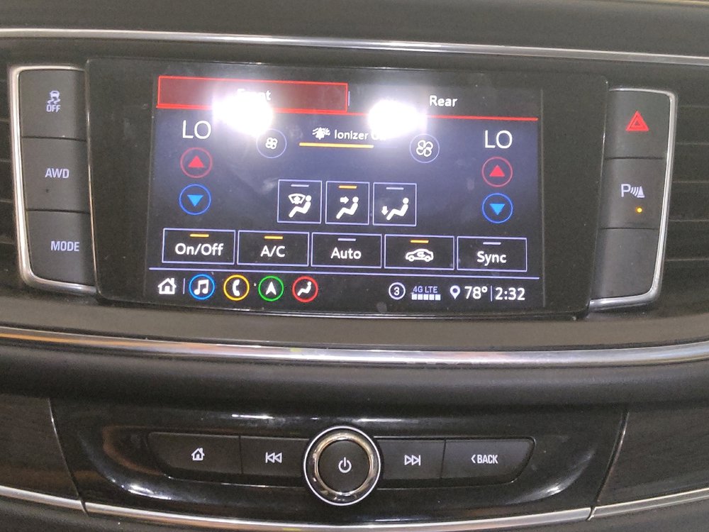 Used 2021 Buick Enclave Essence w/ Sound and Sites Package image 25