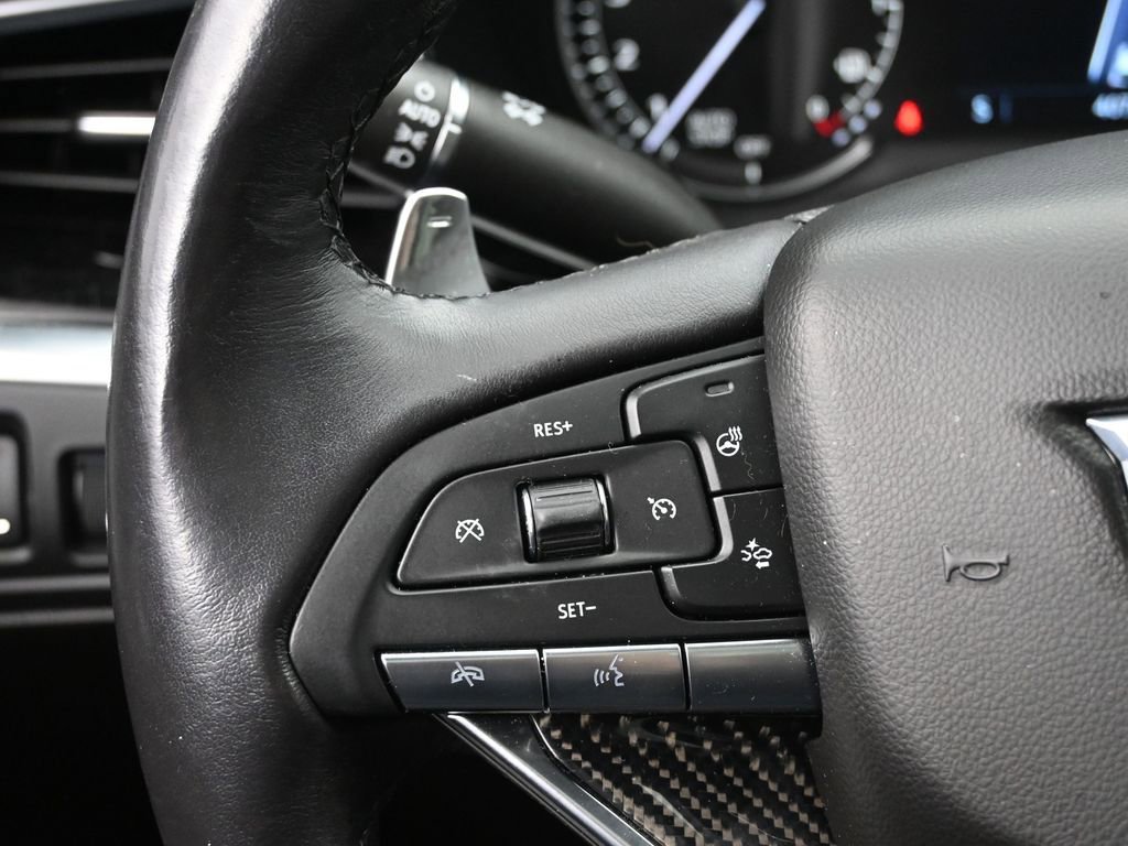 Used 2023 Cadillac XT6 Sport image 14