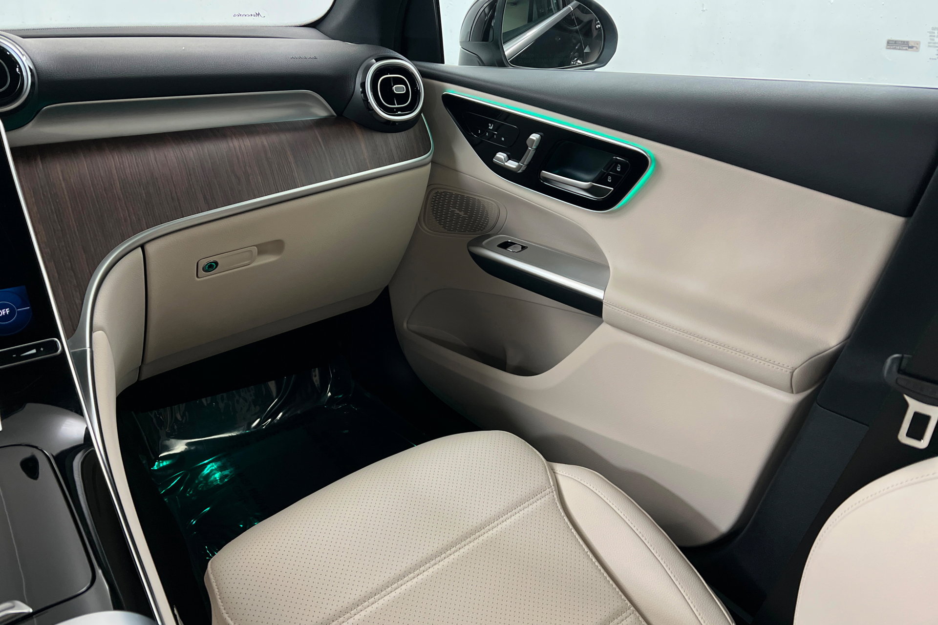 New 2026 Mercedes-Benz GLC 300 4MATIC image 10