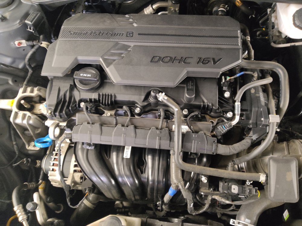 Used 2025 Hyundai Elantra SEL FWD image 30