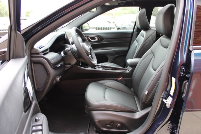New 2026 Jeep Compass Limited w/ Sun, Sound & Navigation Group AWD/4WD image 10