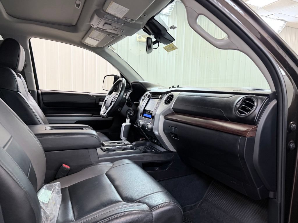 Used 2018 Toyota Tundra Limited w/ Limited Premium Package AWD/4WD image 35
