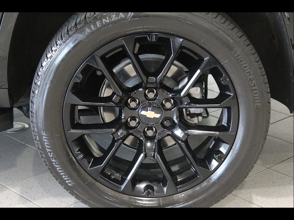 Used 2026 Chevrolet Tahoe Premier w/ Sun And Tow Package AWD/4WD image 12