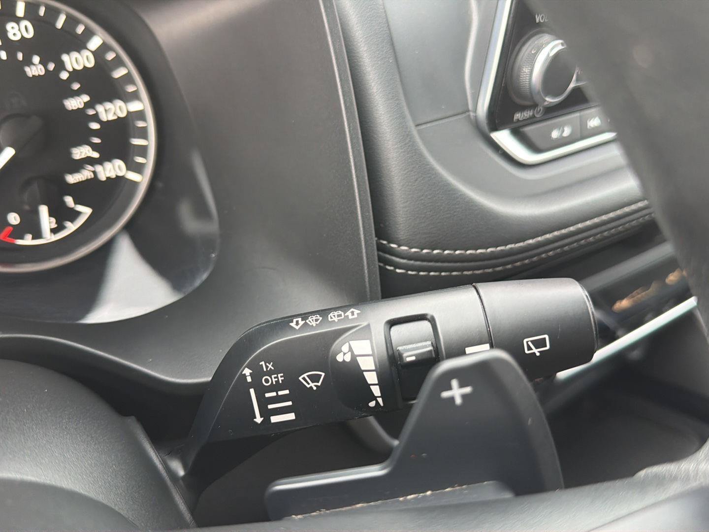 Used 2024 Nissan Rogue SV AWD/4WD image 23