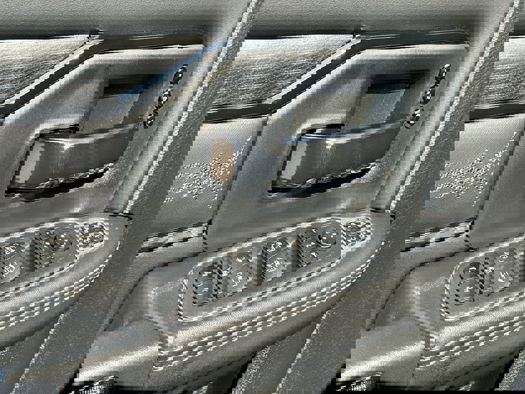 Used 2024 RAM 2500 Limited image 13