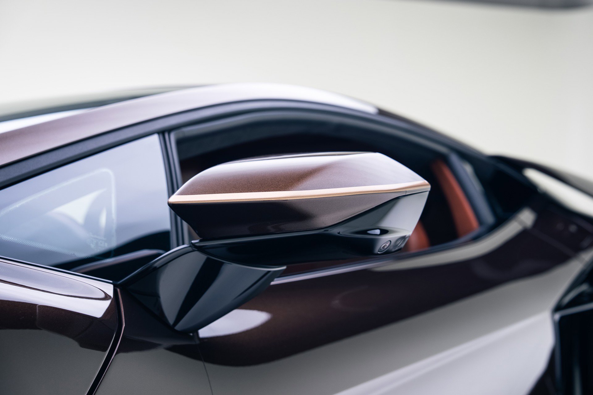 Used 2025 Lamborghini Revuelto image 20