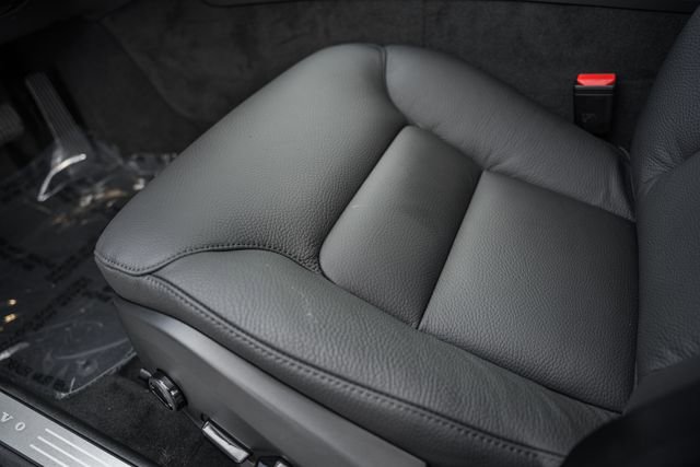 New 2026 Volvo V60 B5 Cross Country Plus w/ Protection Package Premier image 32