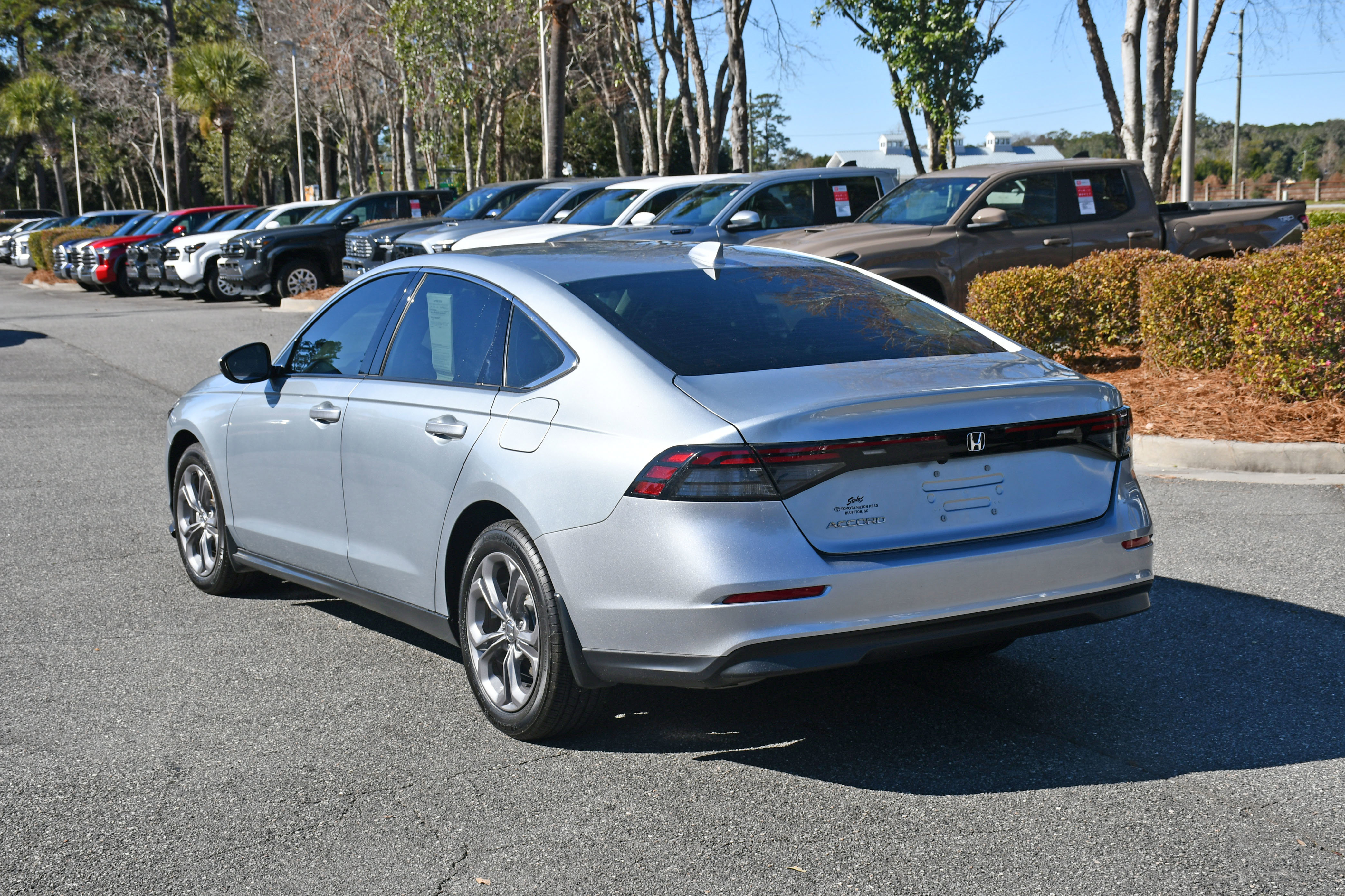 Used 2024 Honda Accord EX image 3