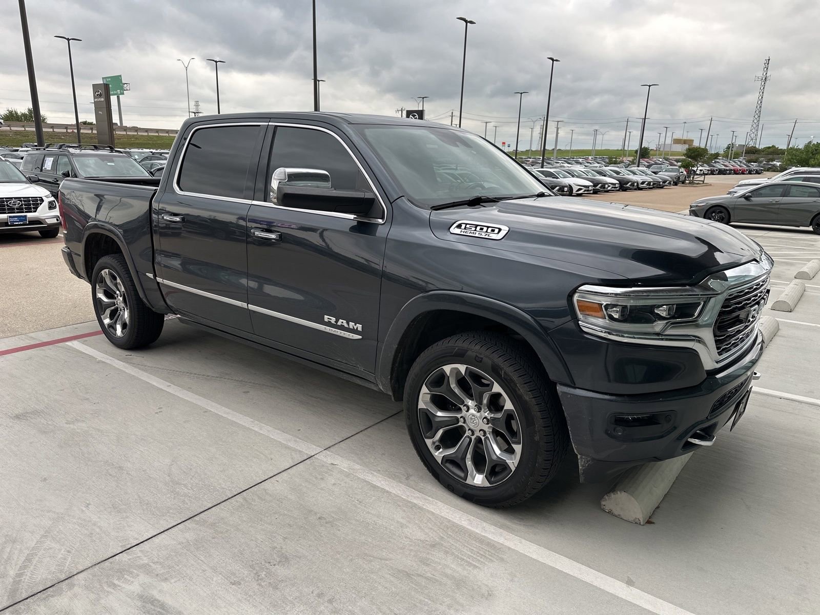Used 2019 RAM 1500 Limited w/ Advanced Safety Group image 3