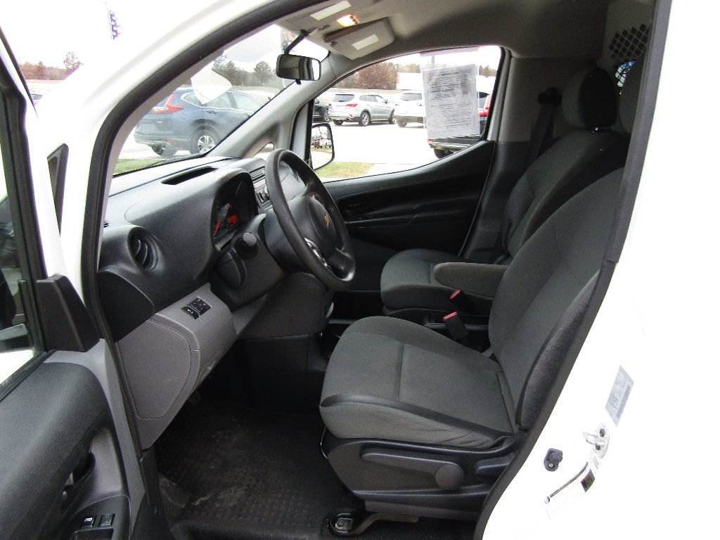 Used 2017 Chevrolet City Express LT image 7