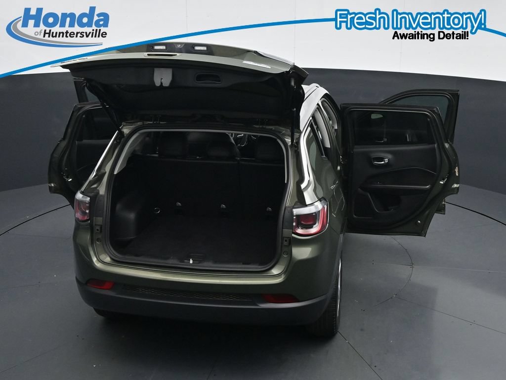 Used 2021 Jeep Compass Latitude AWD/4WD image 40