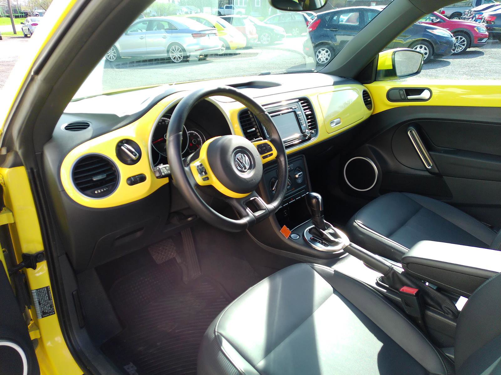 Used 2014 Volkswagen Beetle 2.5 image 9