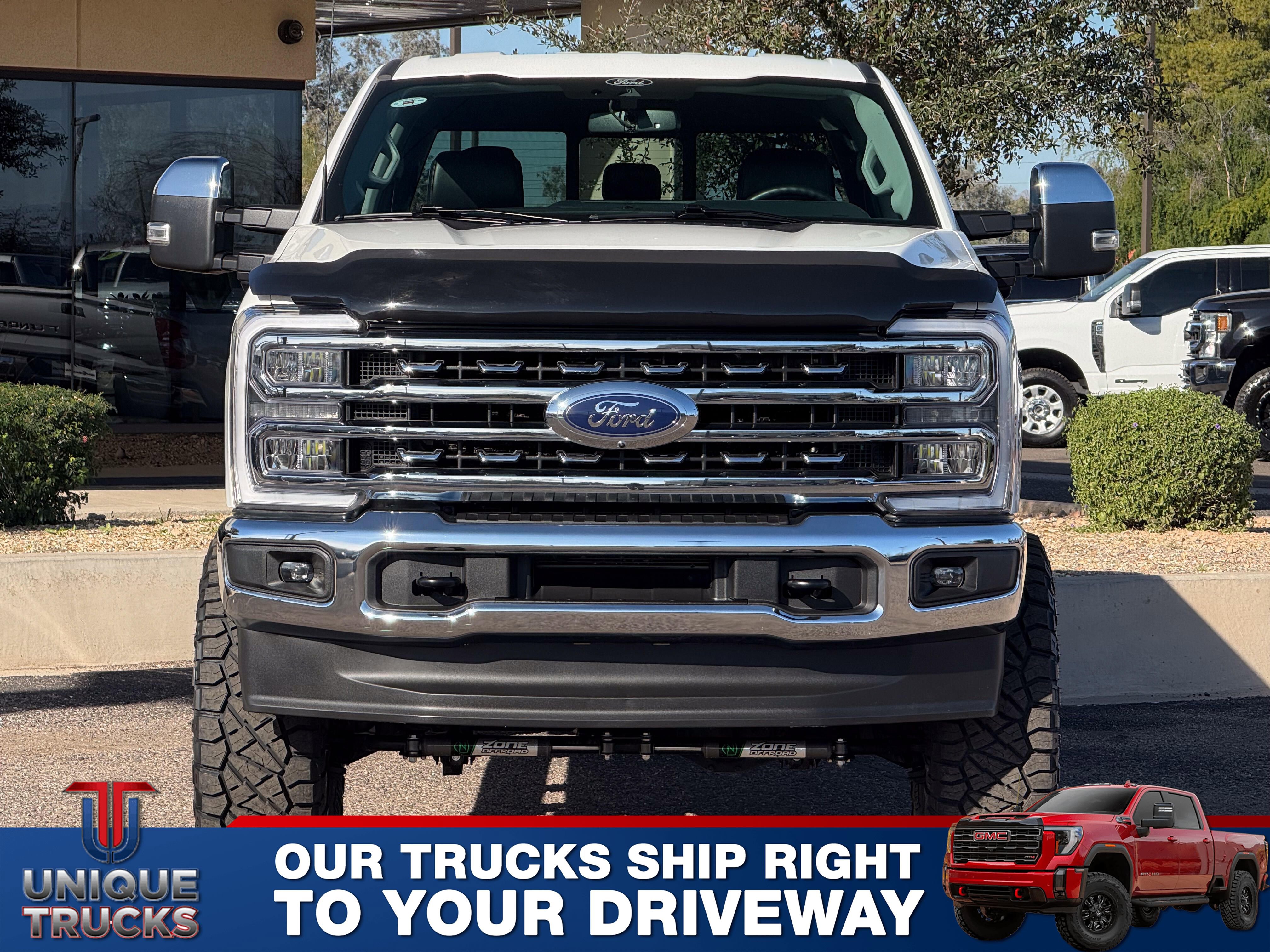 Used 2025 Ford F350 Lariat image 2