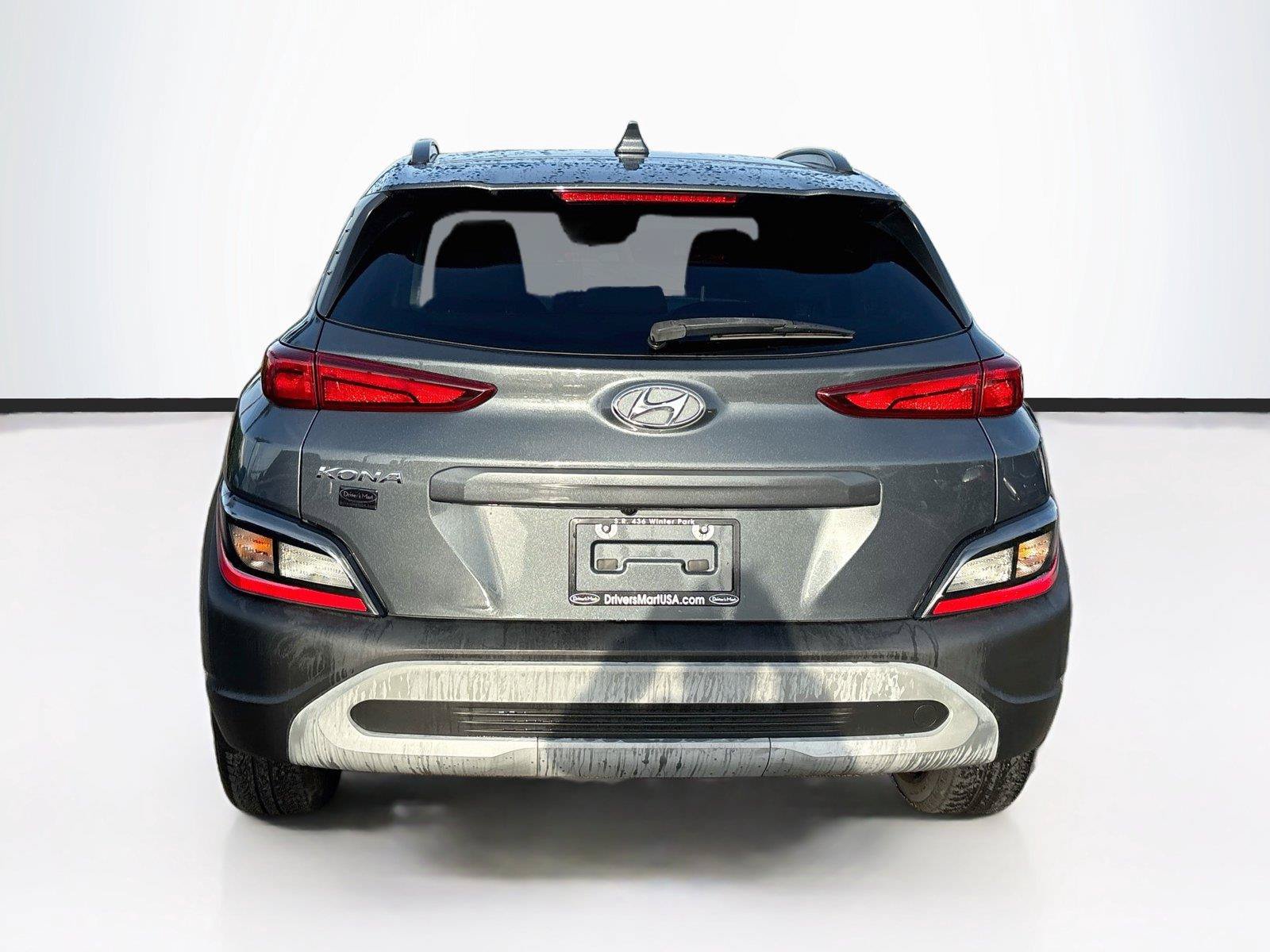 Used 2022 Hyundai Kona SEL w/ Cargo Package FWD image 6