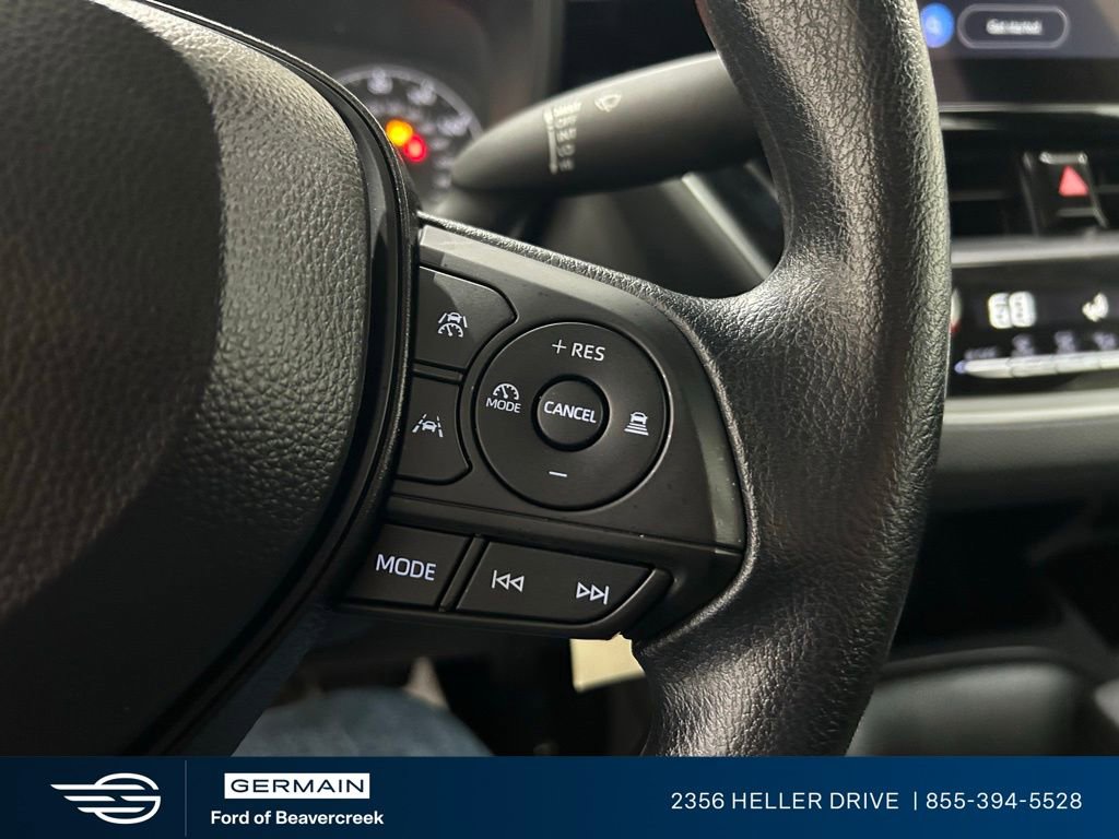 Used 2025 Toyota Corolla LE image 23