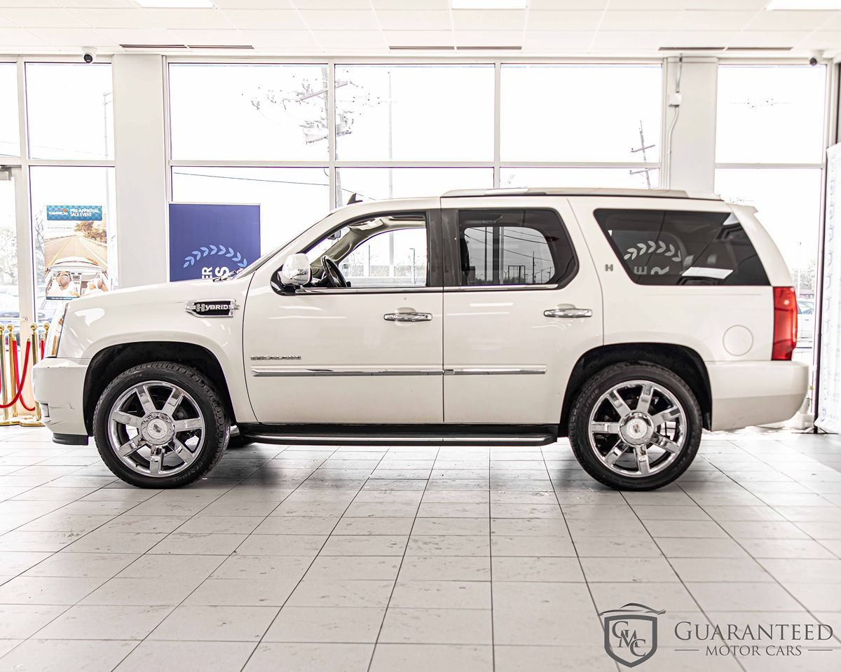 Used 2010 Cadillac Escalade 2WD Hybrid image 6