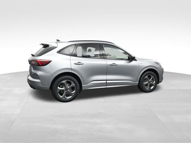 Used 2024 Ford Escape ST-Line image 2