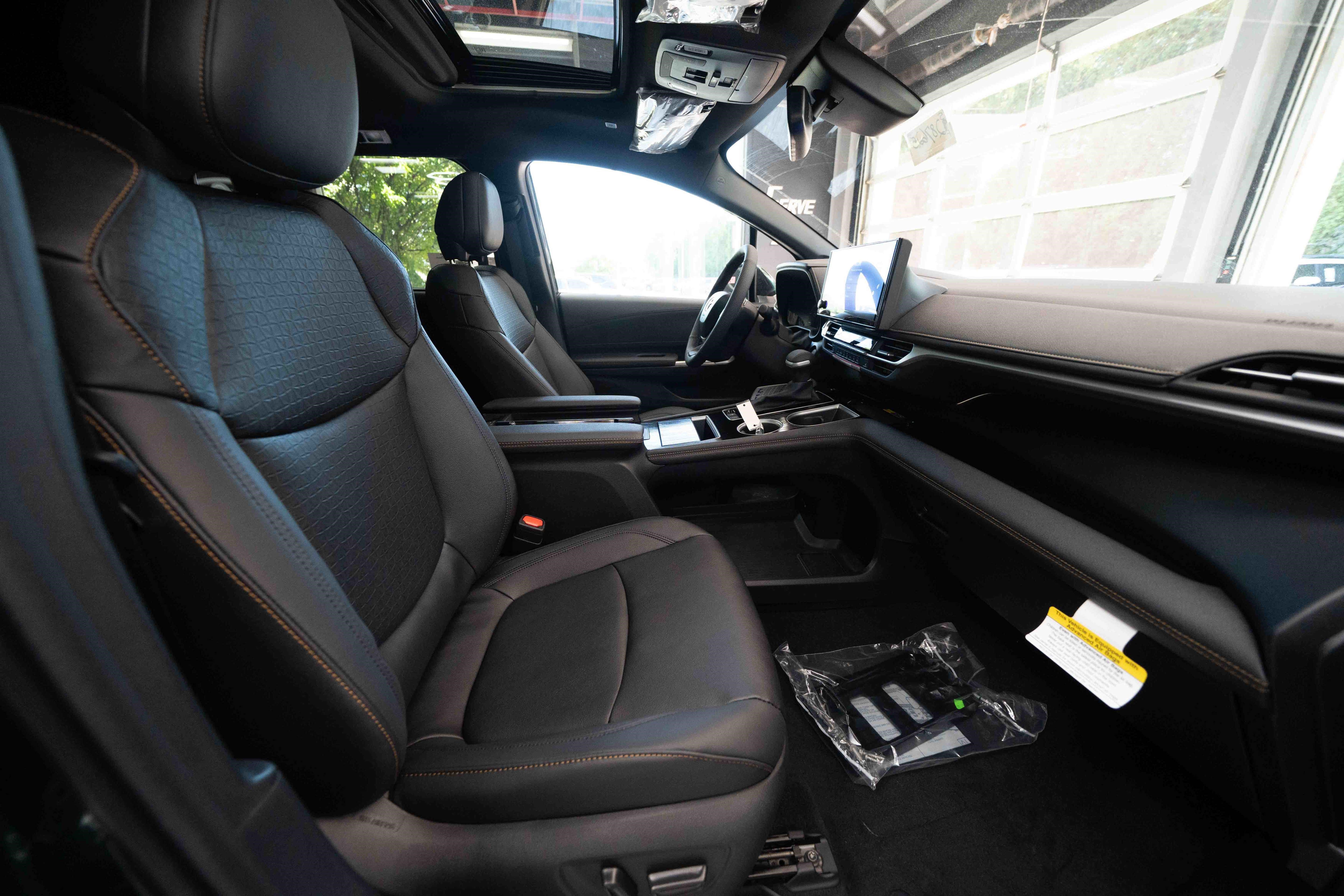 New 2026 Toyota Sienna XLE Woodland Edition AWD/4WD image 27