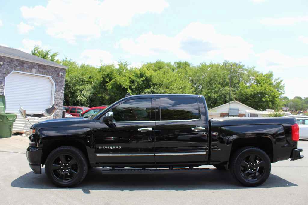 Used 2018 Chevrolet Silverado 1500 LTZ Z71 w/ LTZ Plus Package AWD/4WD image 12