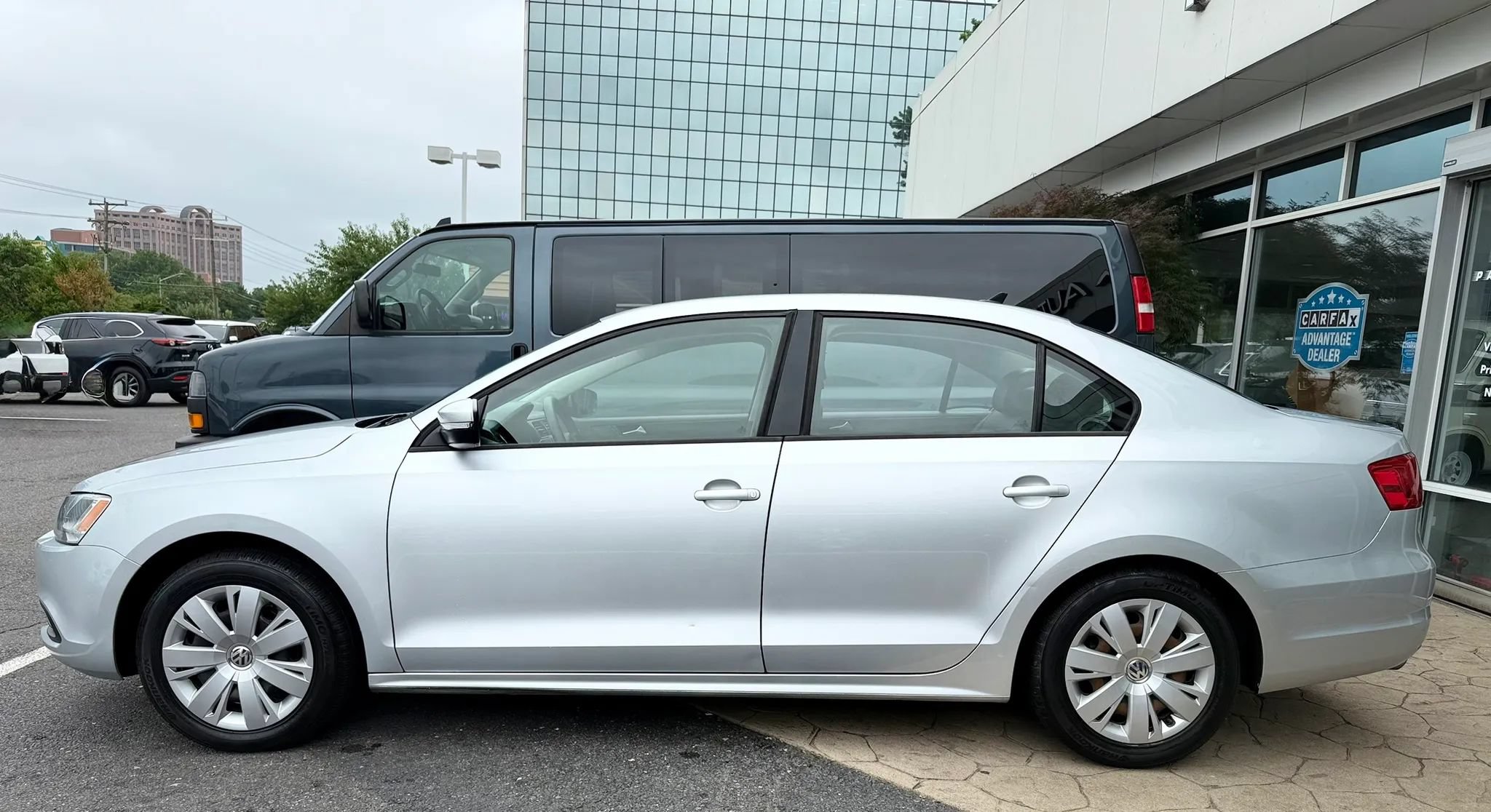 Used 2014 Volkswagen Jetta SE FWD image 4
