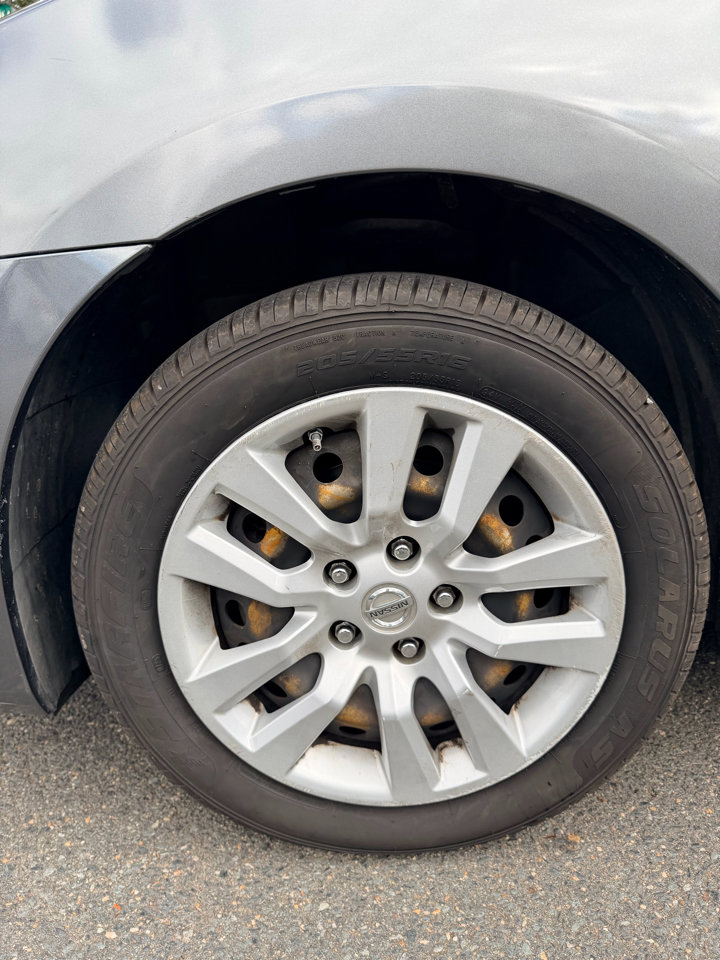 Used 2016 Nissan Sentra SV image 25