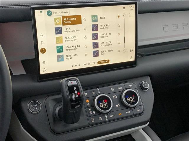 New 2025 Land Rover Defender 90 X-Dynamic SE image 12