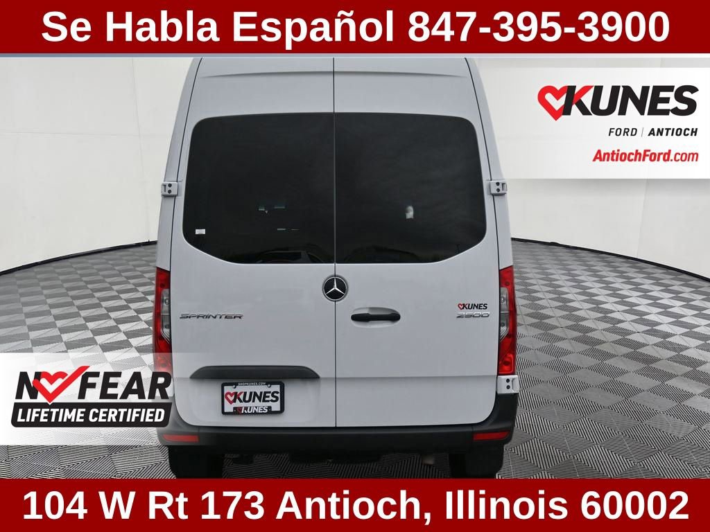 Used 2024 Mercedes-Benz Sprinter 2500 image 6