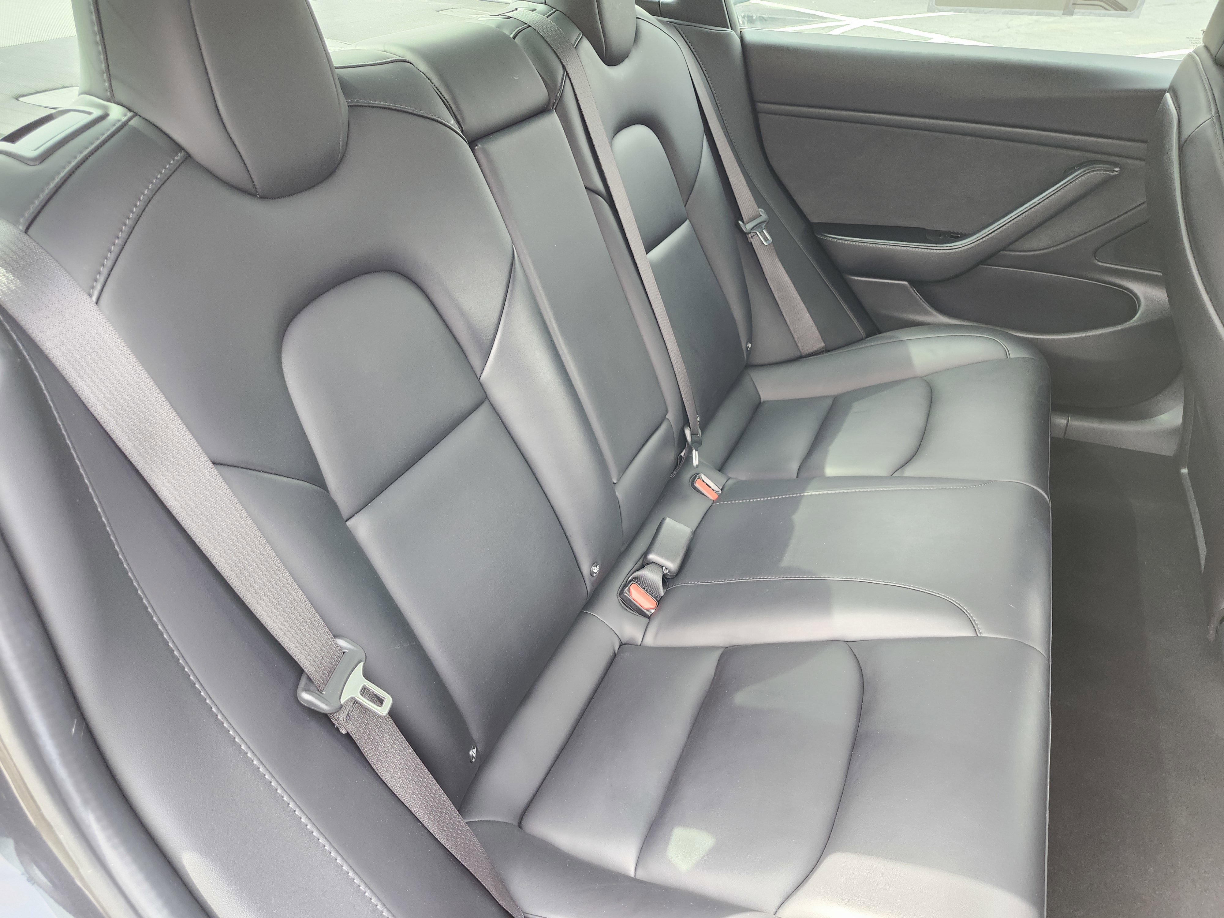 Used 2018 Tesla Model 3 Long Range image 19