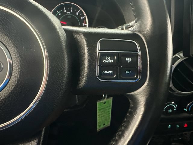 Used 2017 Jeep Wrangler Sahara w/ Connectivity Group AWD/4WD image 16