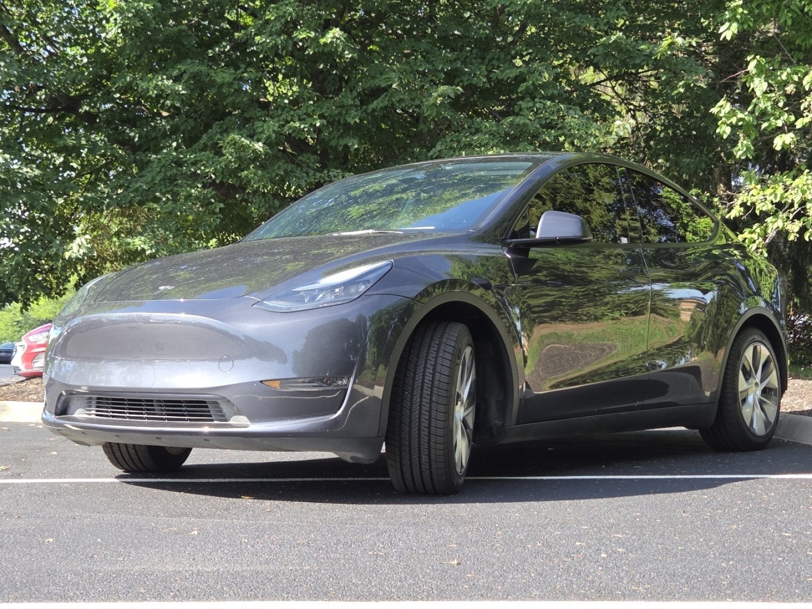 Used 2024 Tesla Model Y Long Range AWD/4WD image 19