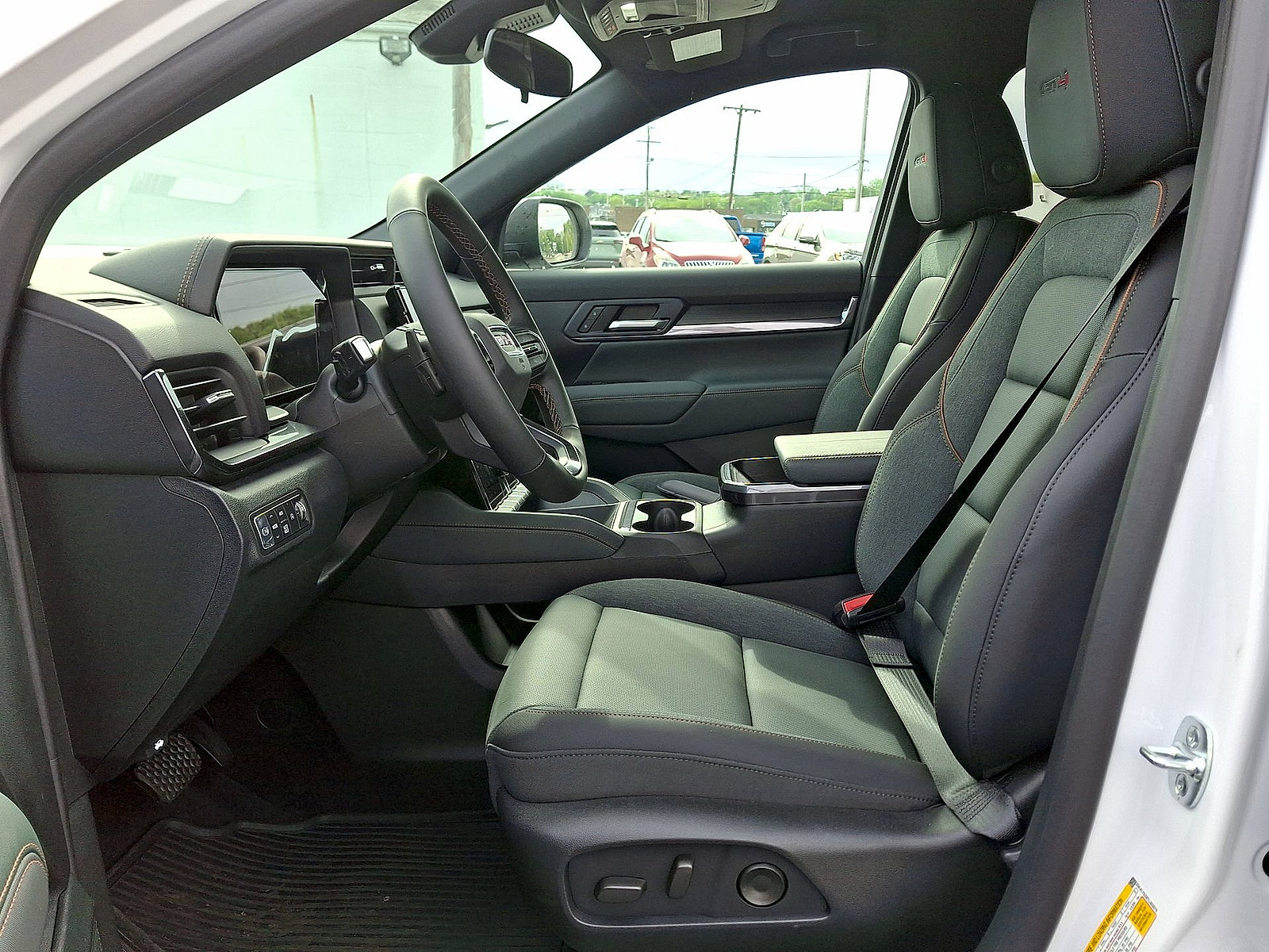 New 2026 GMC Terrain AT4 AWD/4WD image 14