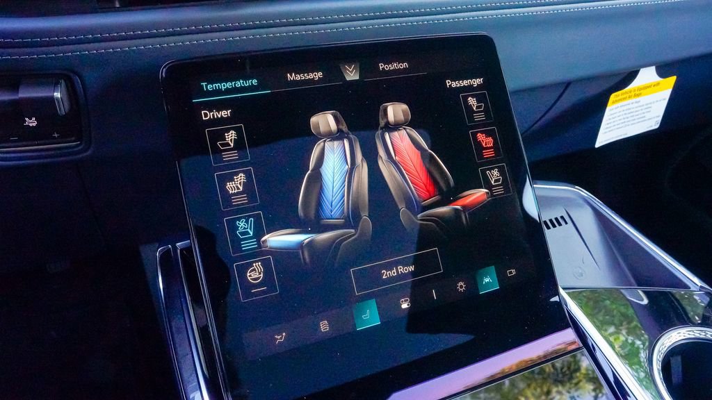 New 2025 Cadillac Escalade IQ Sport 2 w/ LPO, ONYX Package image 35