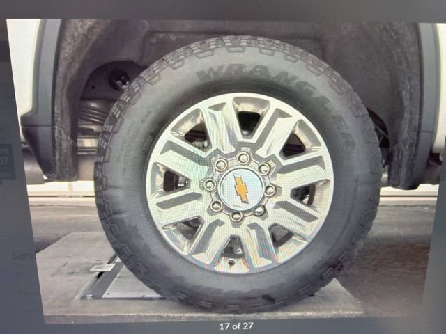 Used 2024 Chevrolet Silverado 2500 High Country w/ Technology Package image 19