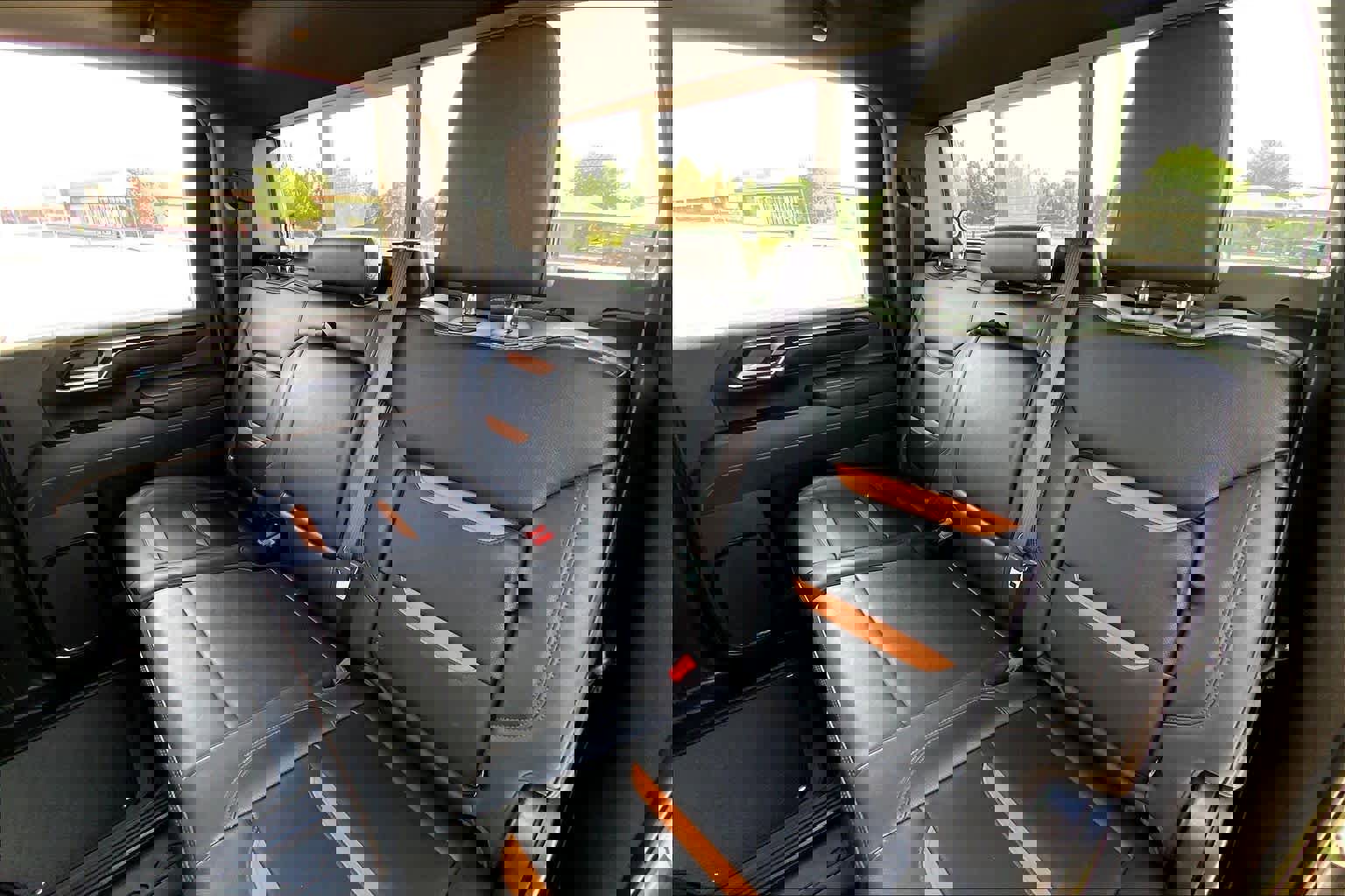 Used 2025 GMC Sierra 2500 AT4 w/ AT4 Premium Plus Package image 21