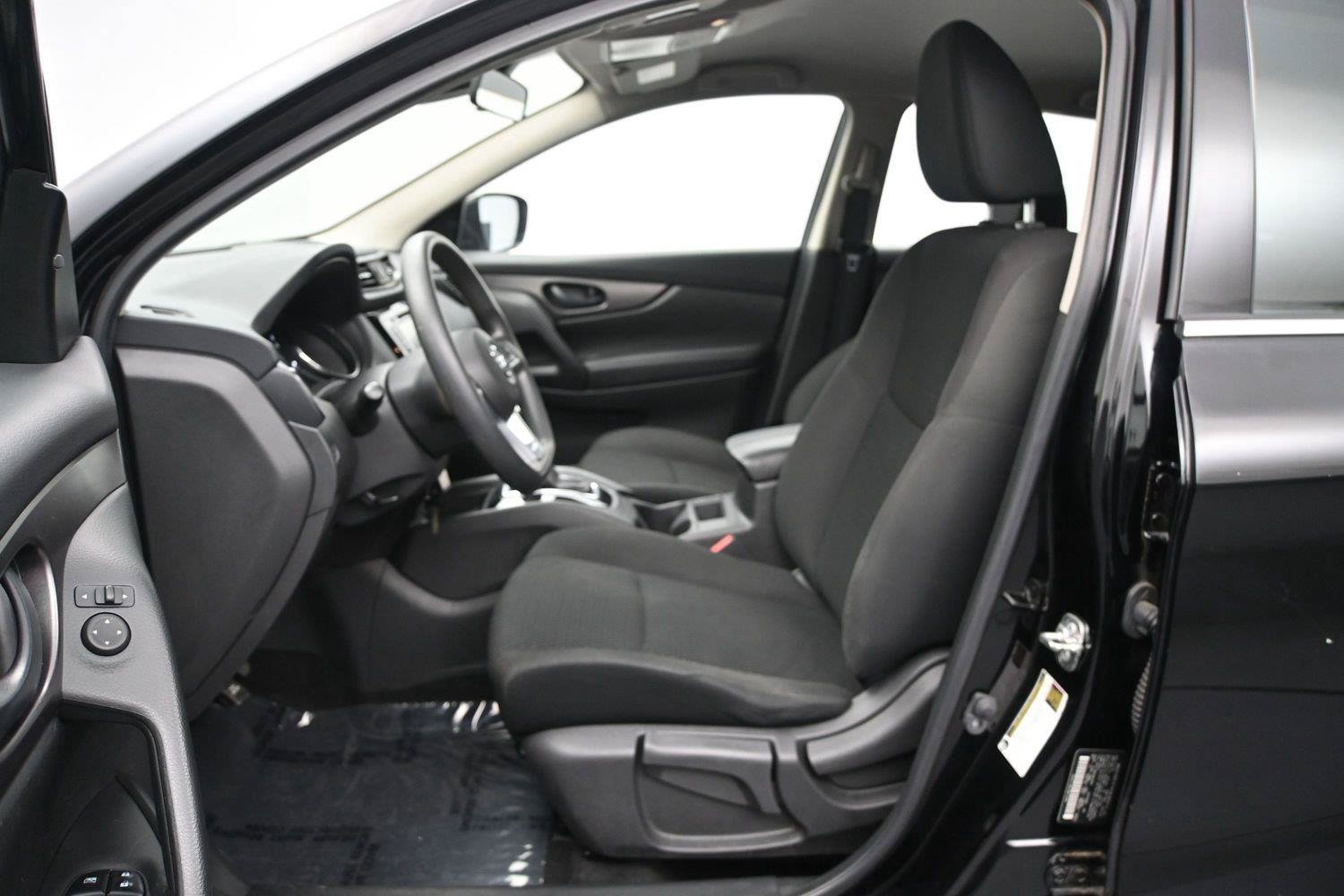 Used 2020 Nissan Rogue Sport S w/ Appearance Package AWD/4WD image 7