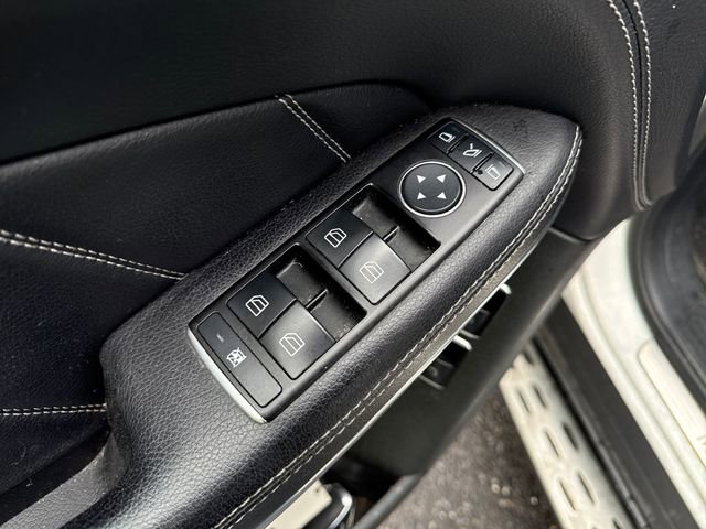 Used 2015 Mercedes-Benz GL 550 4MATIC image 25
