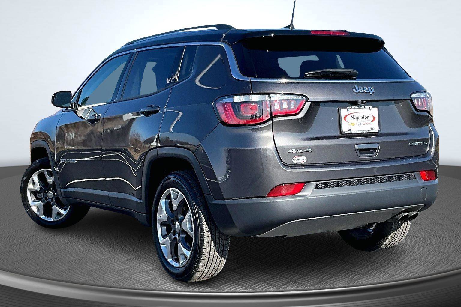 Used 2018 Jeep Compass Limited image 14