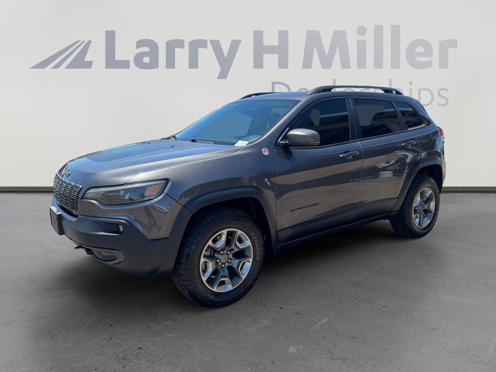 Used 2019 Jeep Cherokee Trailhawk AWD/4WD video 1