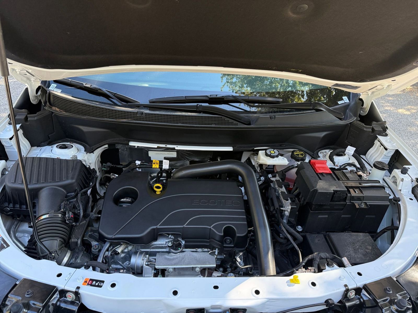 Used 2025 Chevrolet Equinox LT image 25