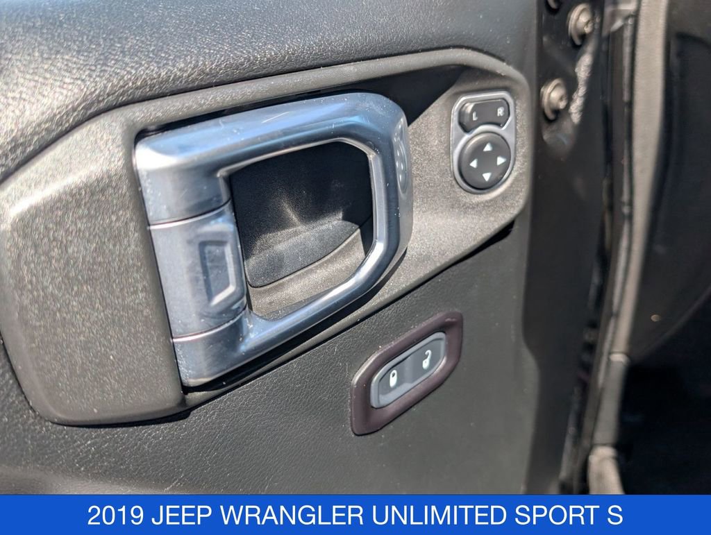 Used 2019 Jeep Wrangler Unlimited Sport S image 12
