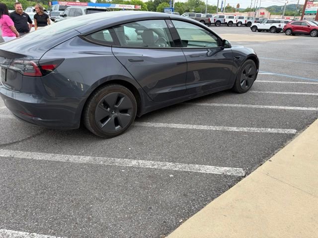 Used 2023 Tesla Model 3 Standard Range RWD image 4