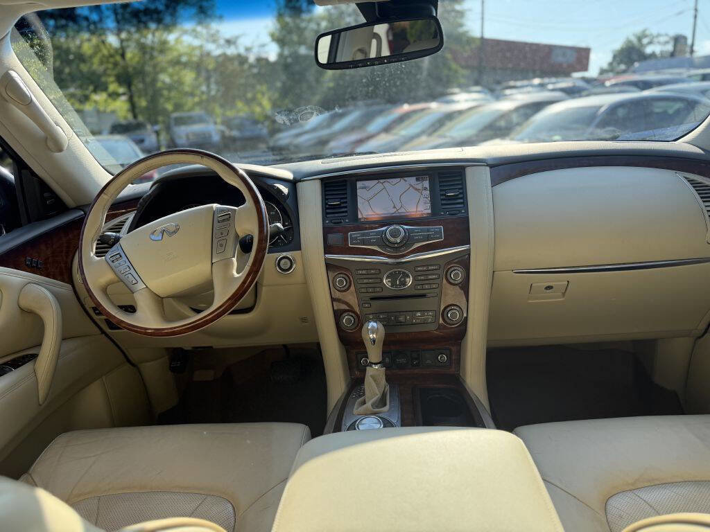 Used 2015 INFINITI QX80 4WD w/ Deluxe Technology Package image 14