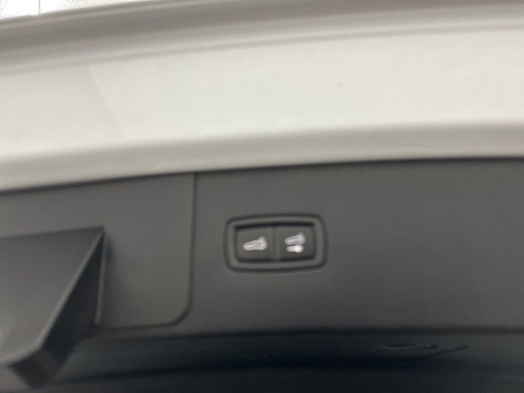 Used 2019 Porsche Cayenne S image 27