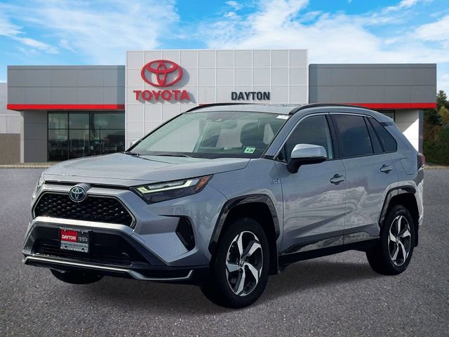 Used 2023 Toyota RAV4 SE w/ Weather & Moonroof Package image 2