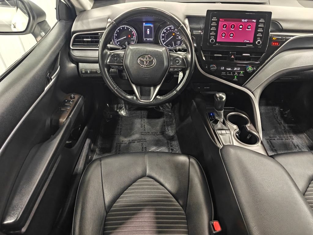 Used 2023 Toyota Camry SE FWD image 4