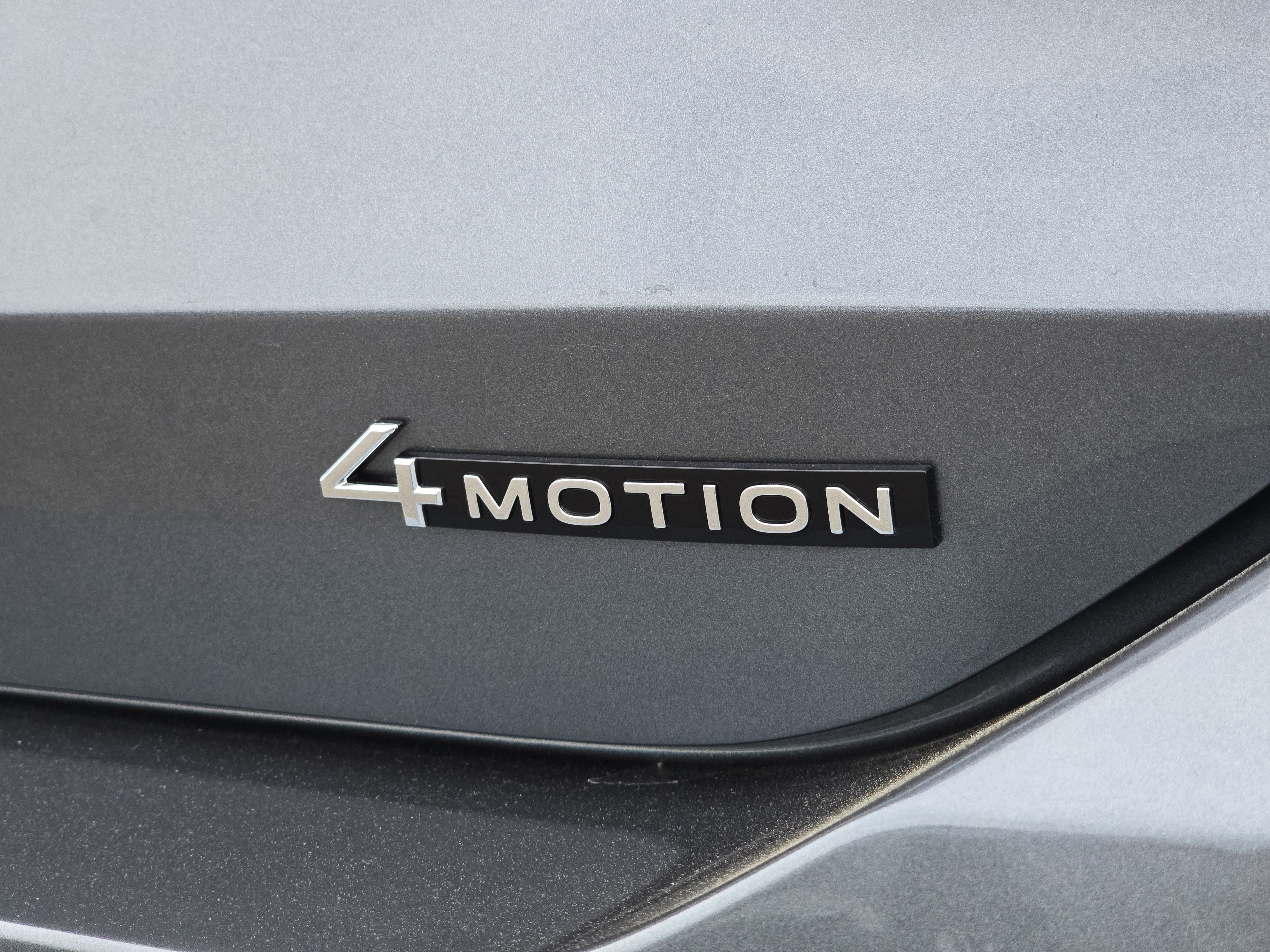New 2026 Volkswagen Tiguan SE AWD/4WD image 13