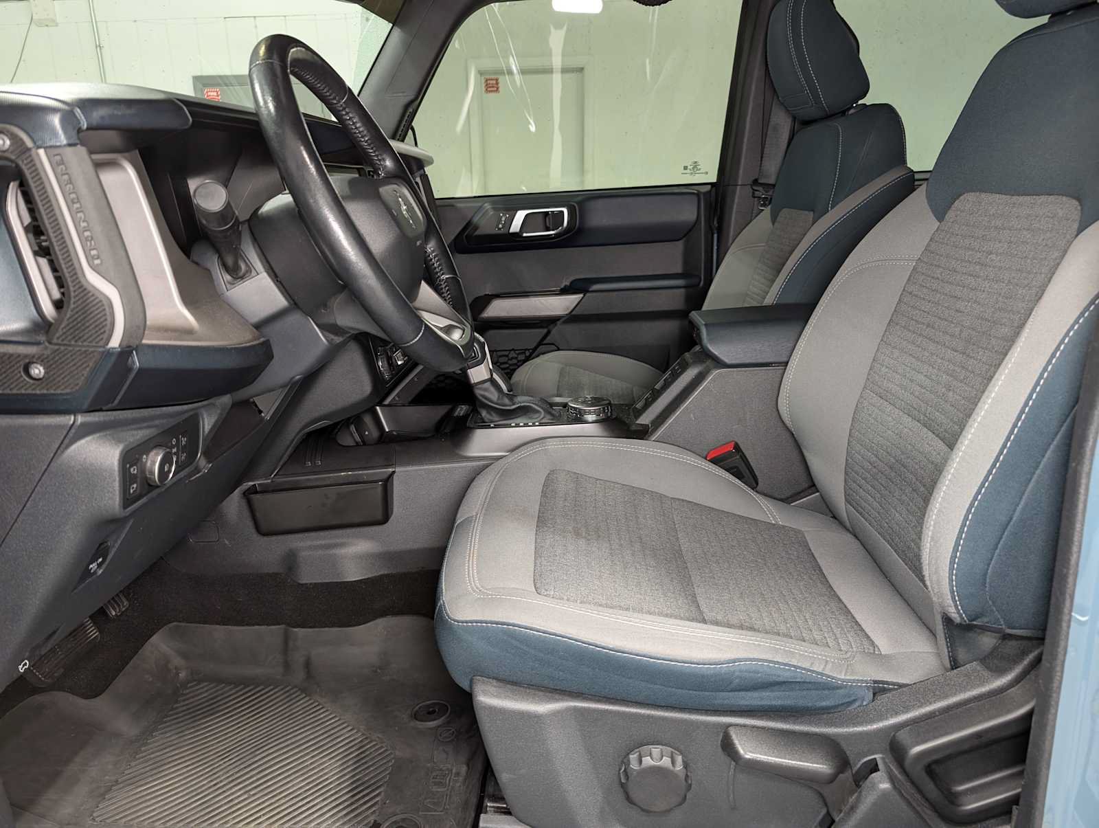 Used 2022 Ford Bronco Outer Banks AWD/4WD image 4