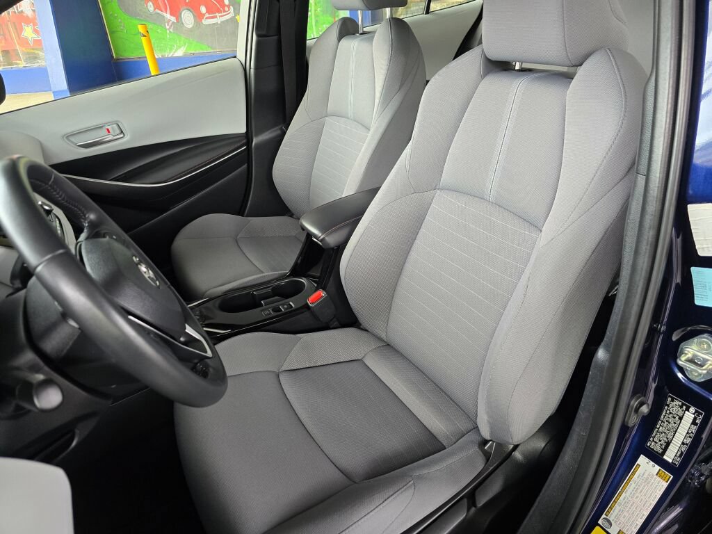 Used 2024 Toyota Corolla SE w/ SE Package FWD image 23